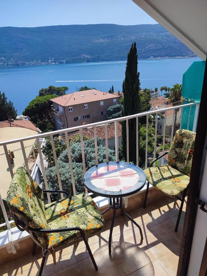 Smestaj Vella Herceg Novi Exterior foto