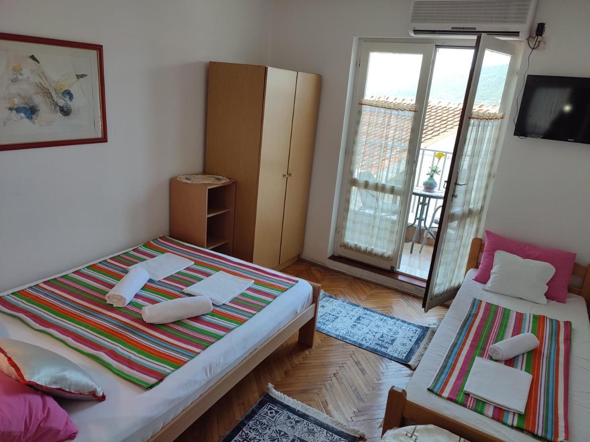 Smestaj Vella Herceg Novi Exterior foto