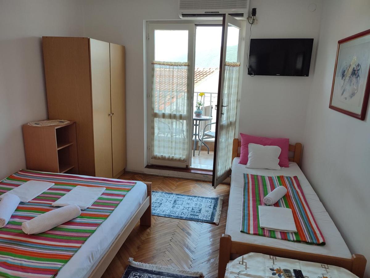 Smestaj Vella Herceg Novi Exterior foto