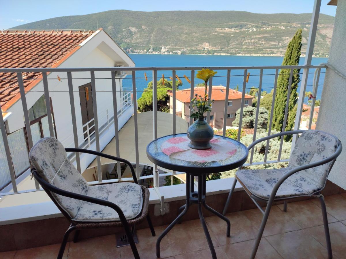 Smestaj Vella Herceg Novi Exterior foto