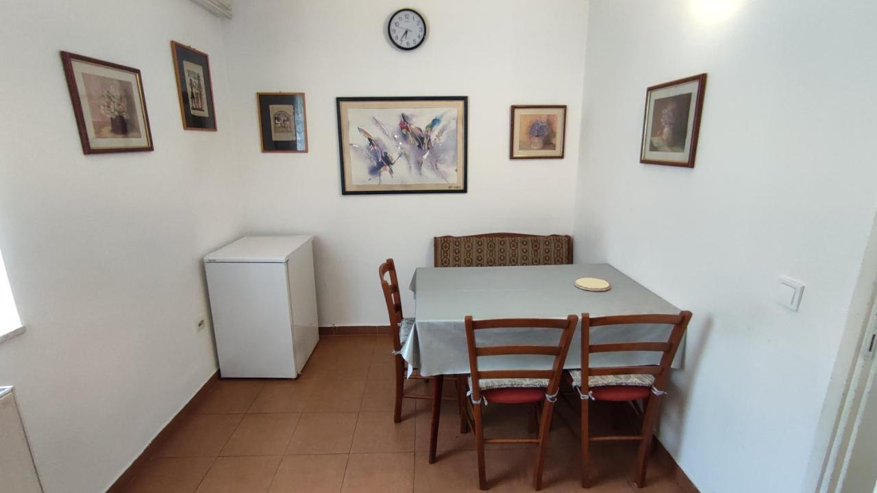 Smestaj Vella Herceg Novi Exterior foto
