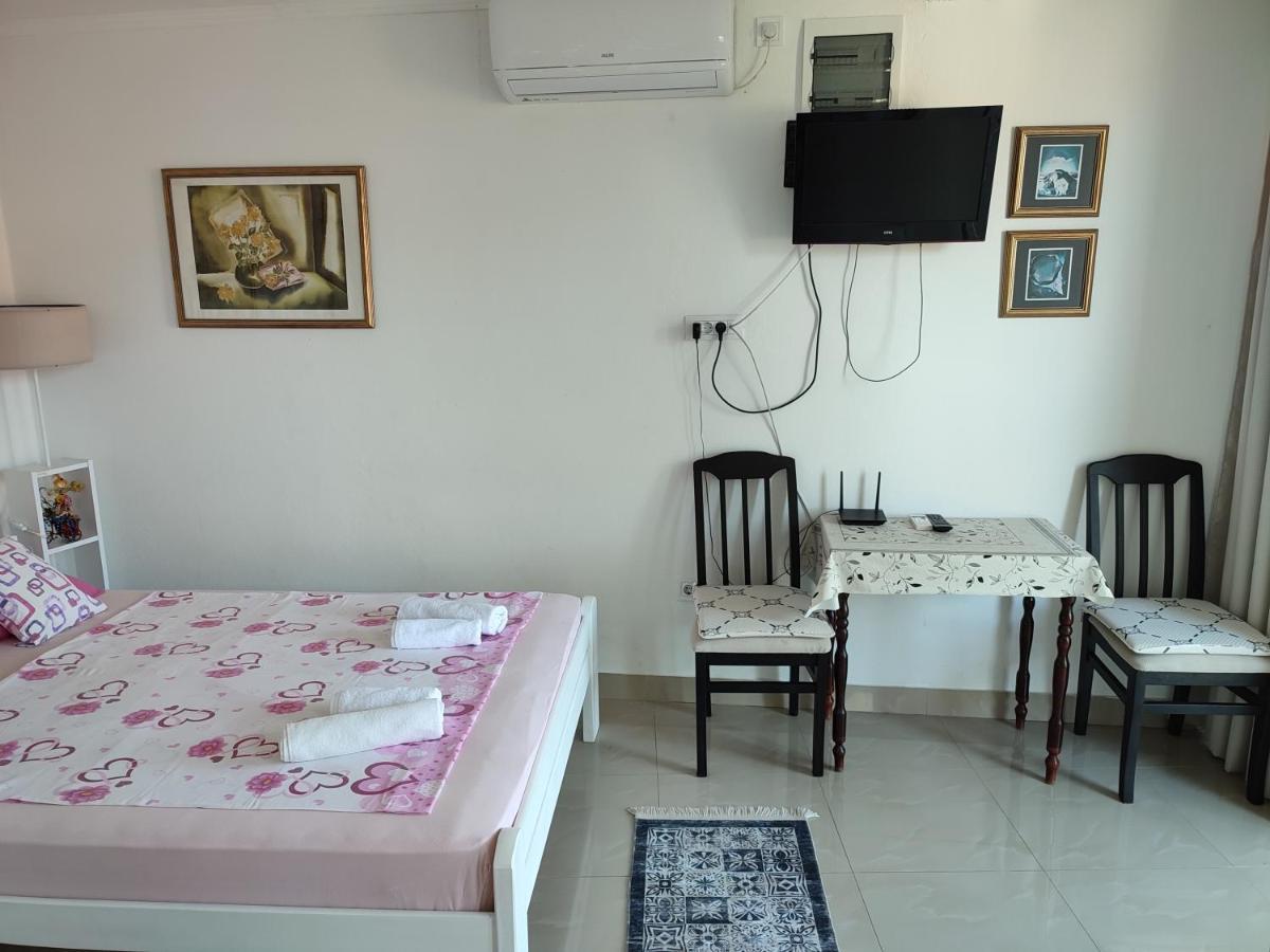 Smestaj Vella Herceg Novi Exterior foto