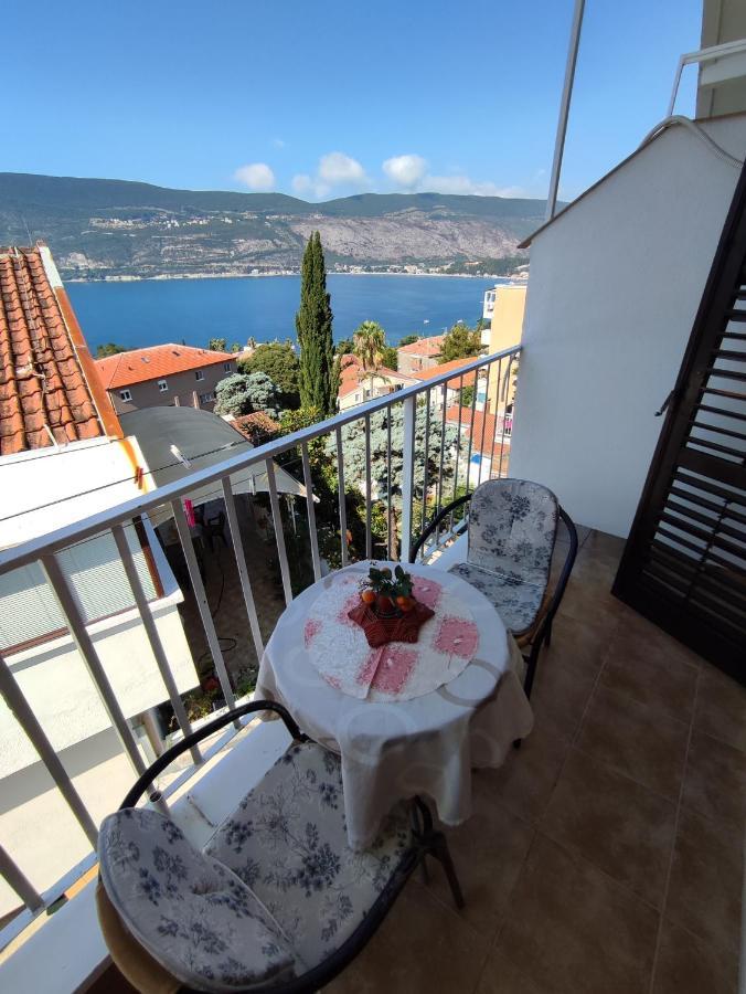 Smestaj Vella Herceg Novi Exterior foto